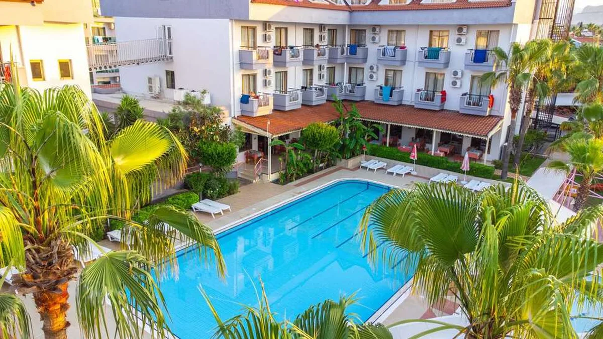 Silver Hotel — hoofdfoto