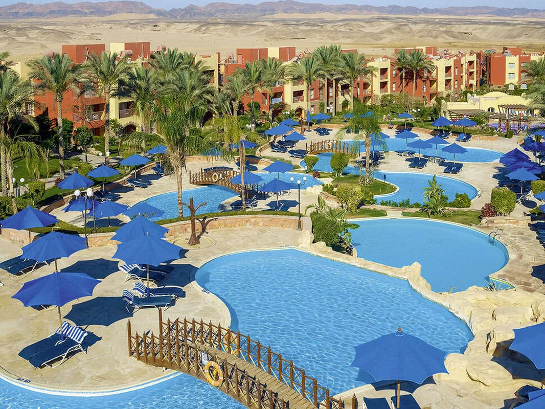 Cardina Resort — hoofdfoto