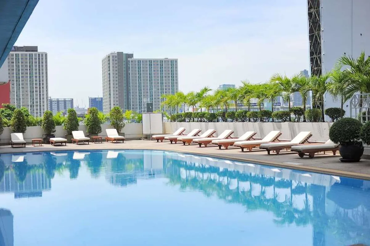 Golden Tulip Sovereign Hotel — hoofdfoto