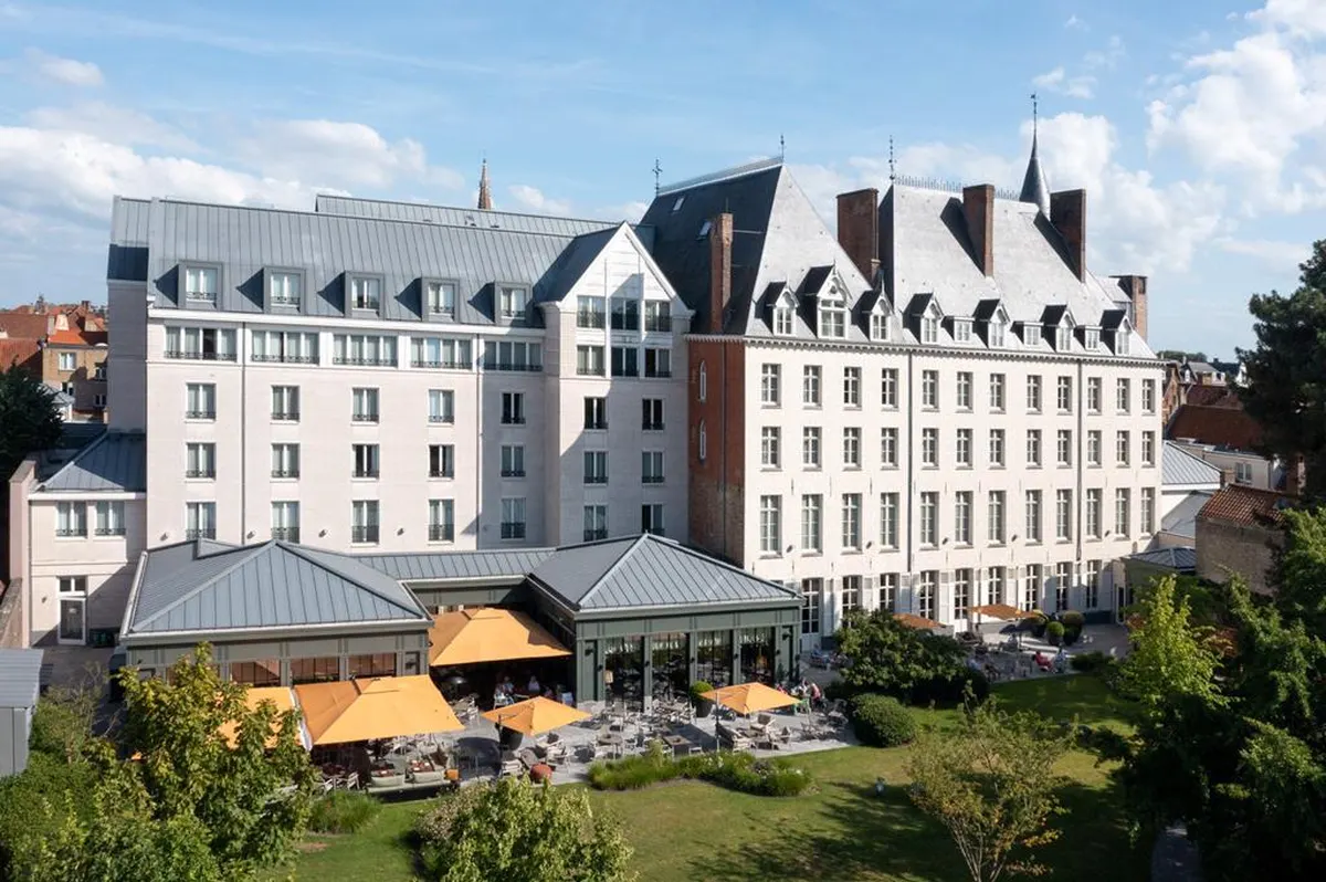 Dukes' Palace — hoofdfoto