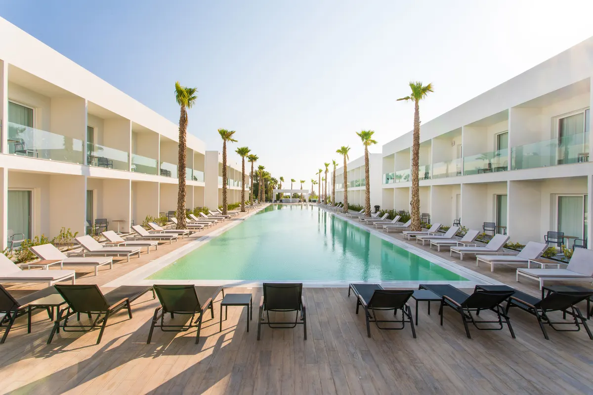 White Dreams Resort — hoofdfoto