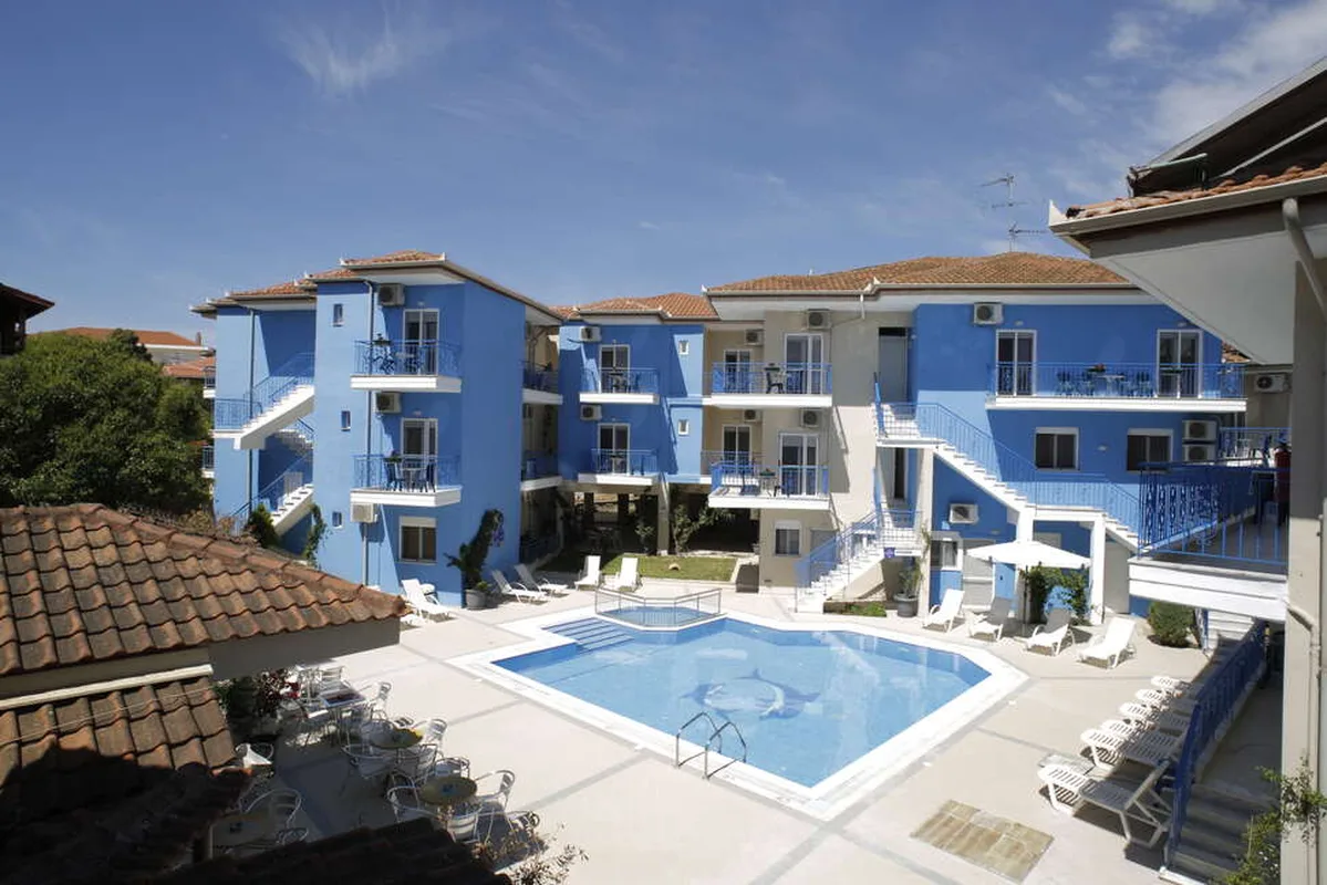 Stratos Hotel — hoofdfoto