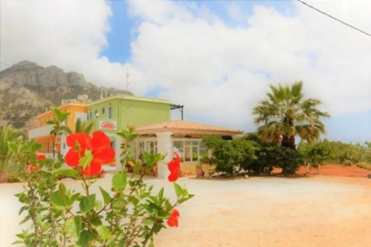 Lefkorama Hotel — hoofdfoto