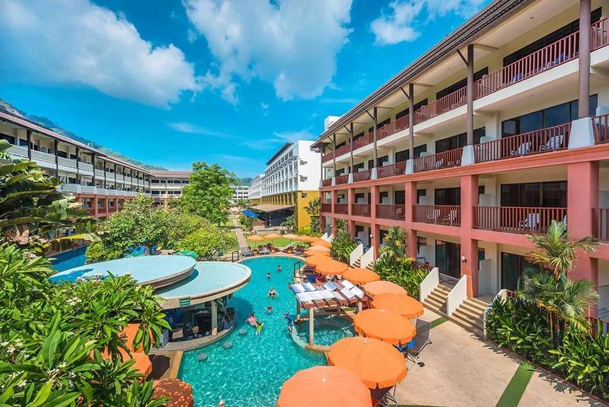 Kata Sea Breeze Resort — hoofdfoto