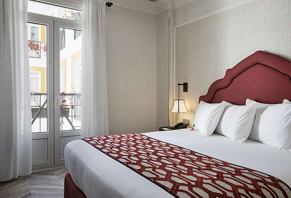 Hotel Eurostars Regina — hoofdfoto