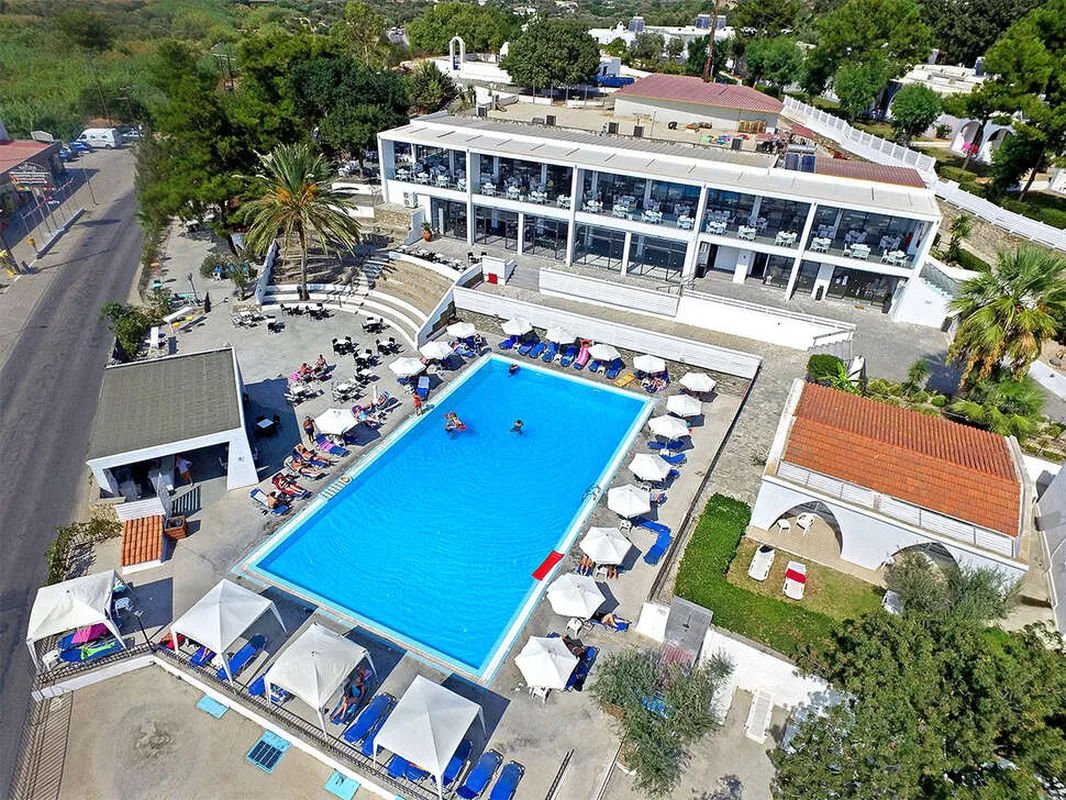 Hotel Ellia — hoofdfoto