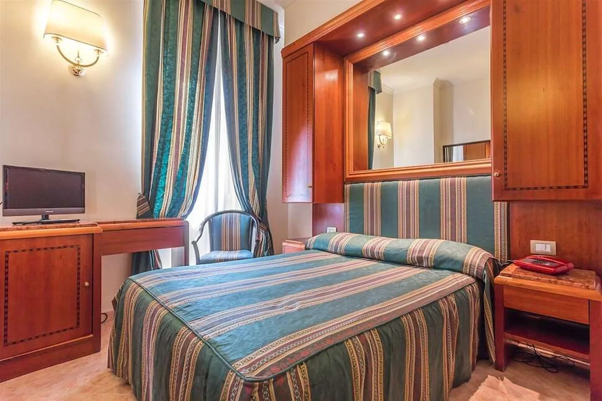 RH Hotel Lux — hoofdfoto