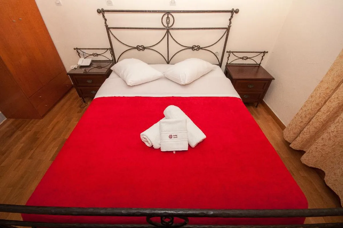 Cecil Hotel, hoofdfoto
