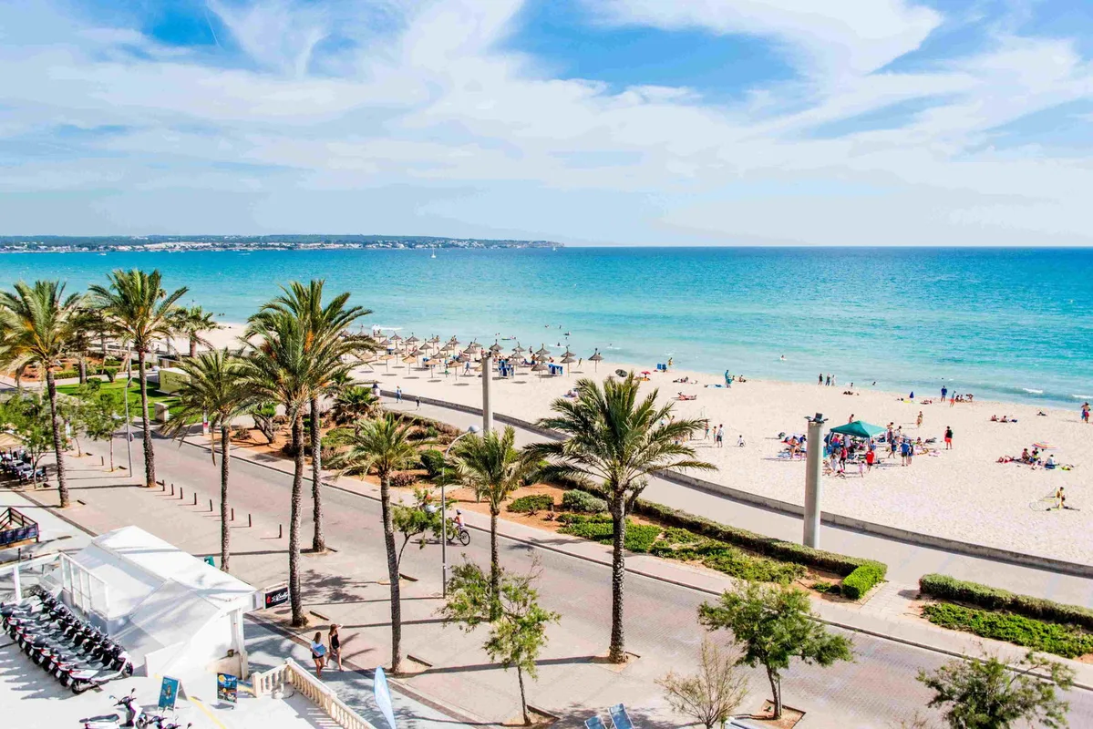 Ahoi! Urban Beach Hotel — hoofdfoto