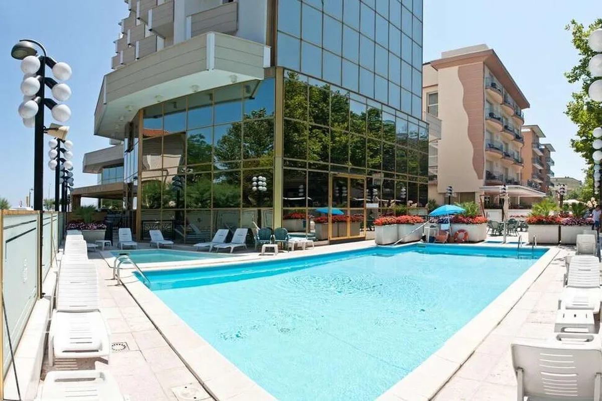 Diplomat Palace Hotel, hoofdfoto
