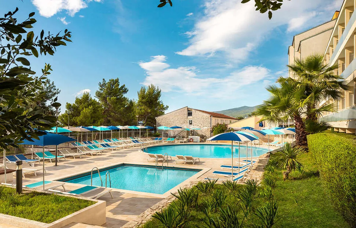 Rabac Sunny Hotel & Residence — hoofdfoto