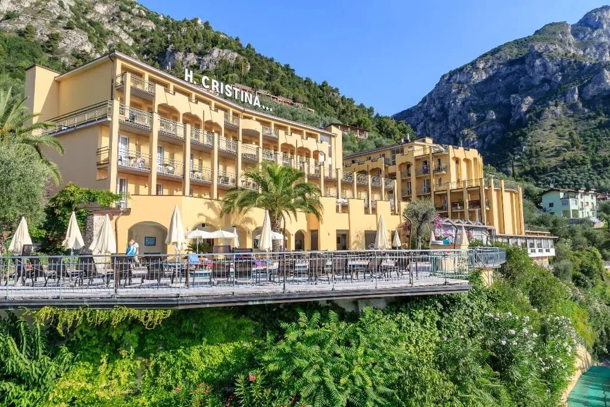 Cristina Hotel, hoofdfoto