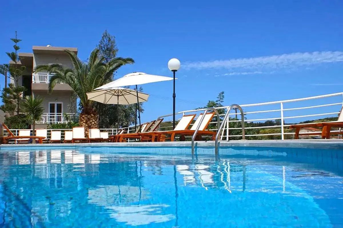 Pelagia Bay, hoofdfoto