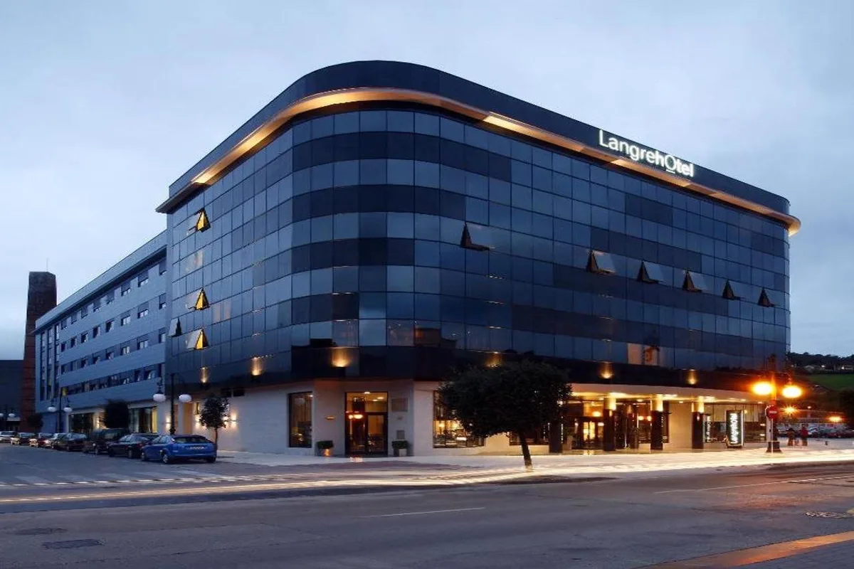 AZZ Asturias Langrehotel — hoofdfoto
