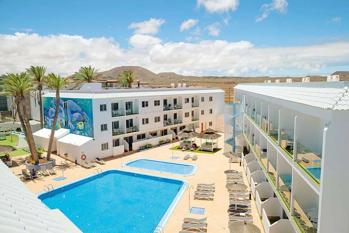 Corralejo Surfing Colors Appartementen — hoofdfoto