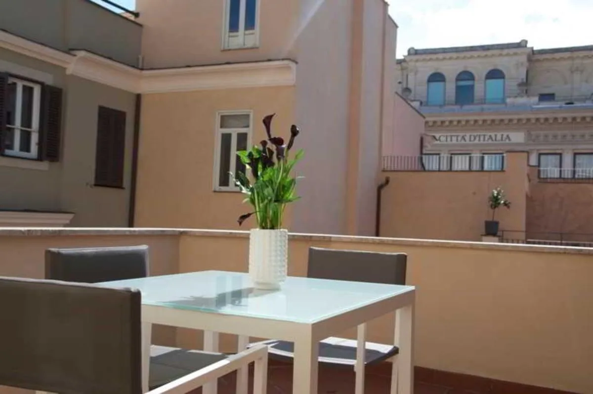 Oriana Homèl Roma, hoofdfoto