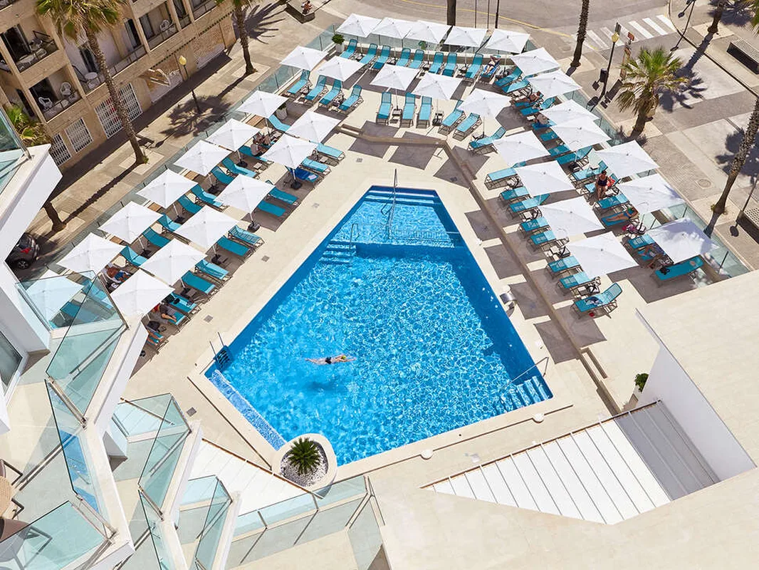 Universal Hotel Perla — hoofdfoto