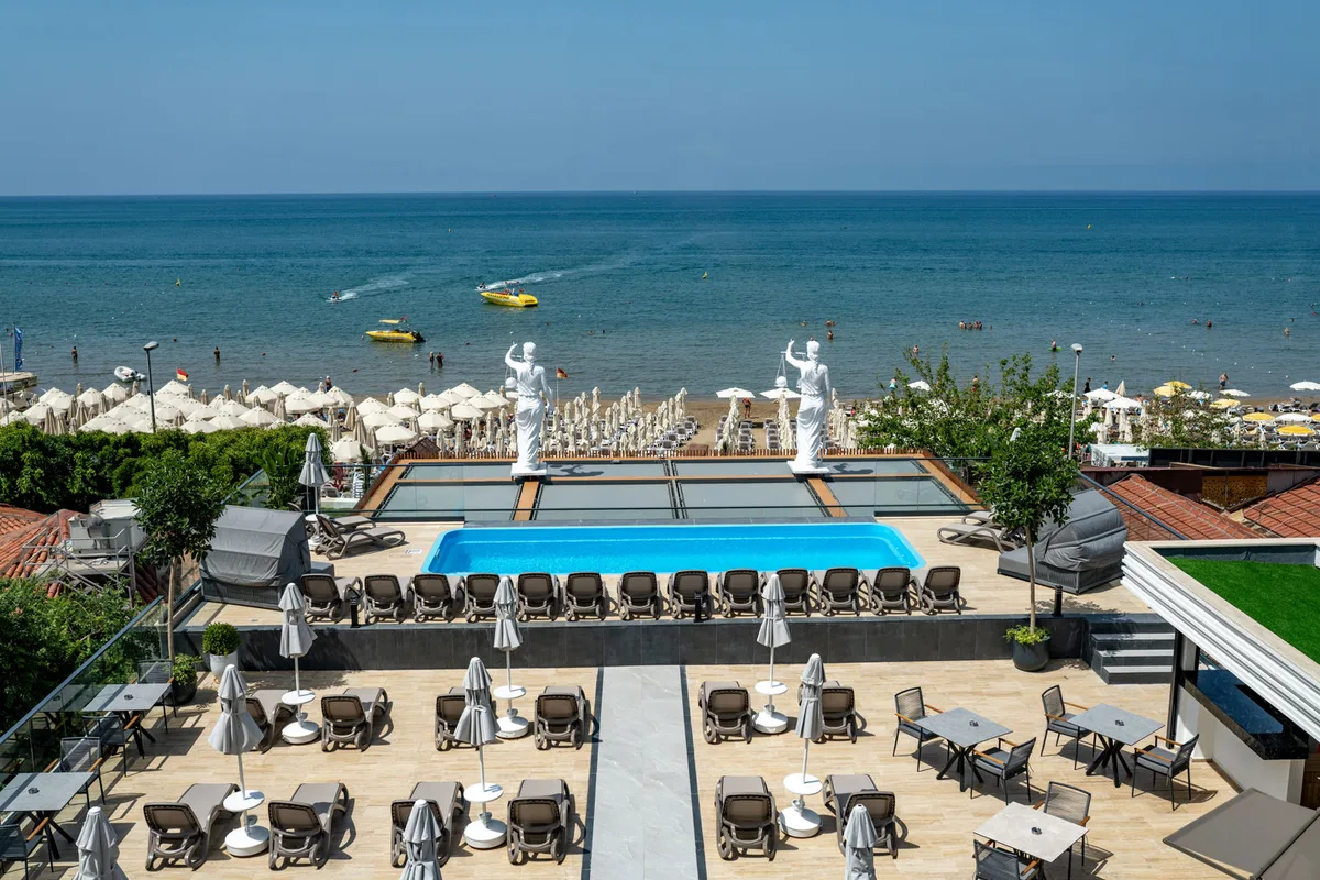 Simus Beach Hotel — hoofdfoto