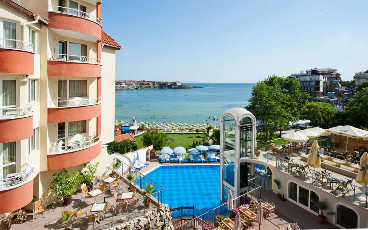 Villa List — hoofdfoto