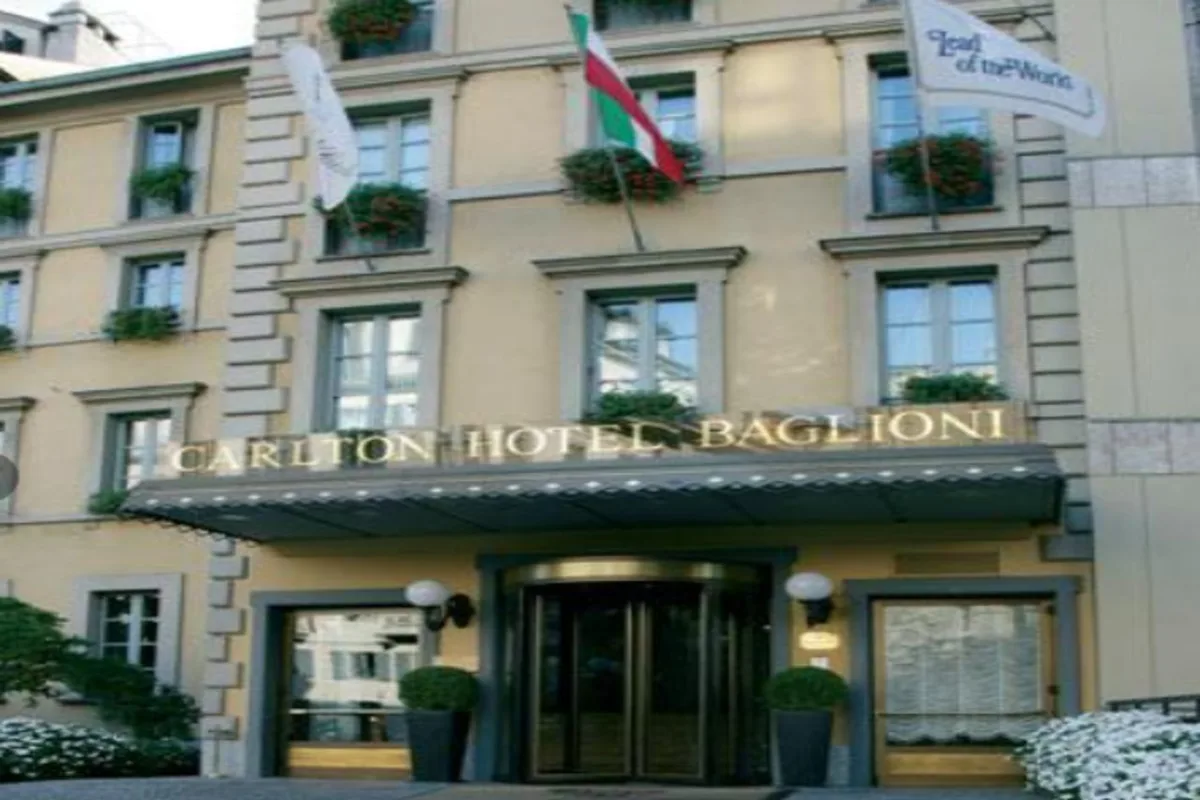 The Carlton, hoofdfoto