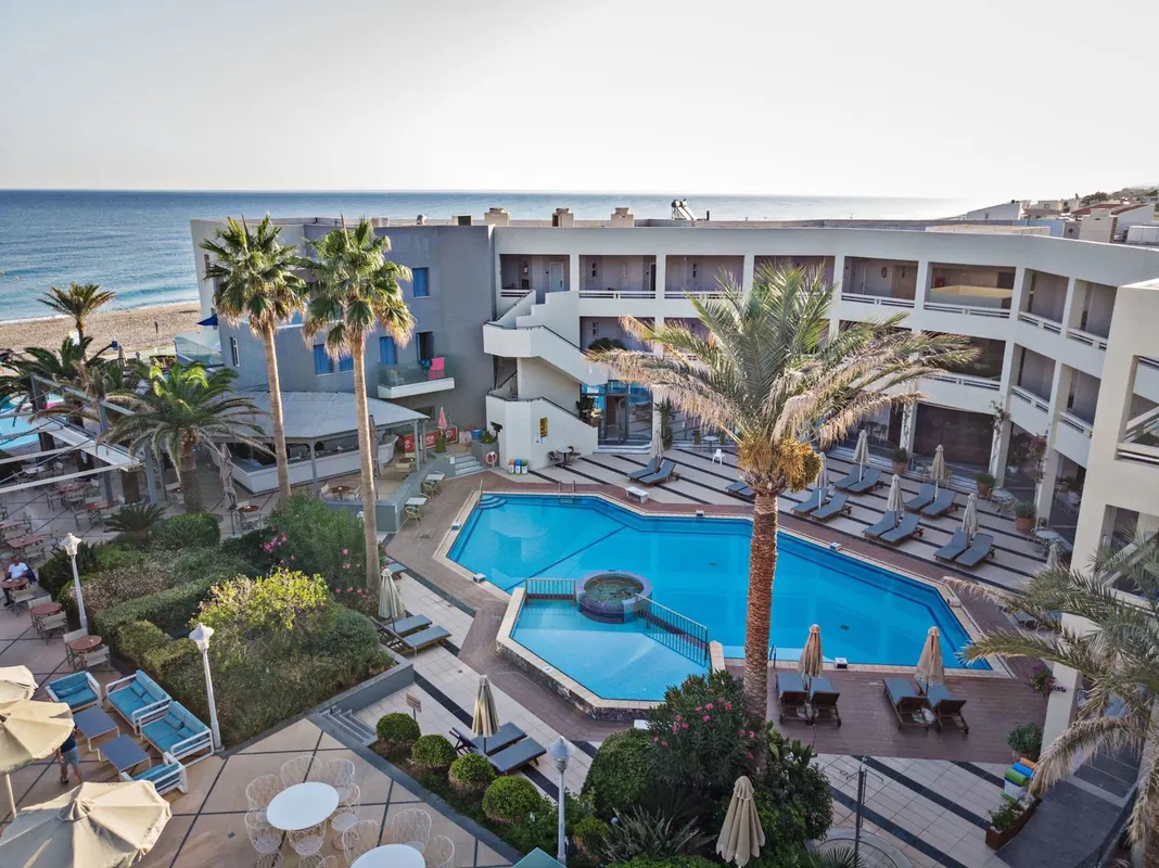 Pearl Beach Hotel — hoofdfoto