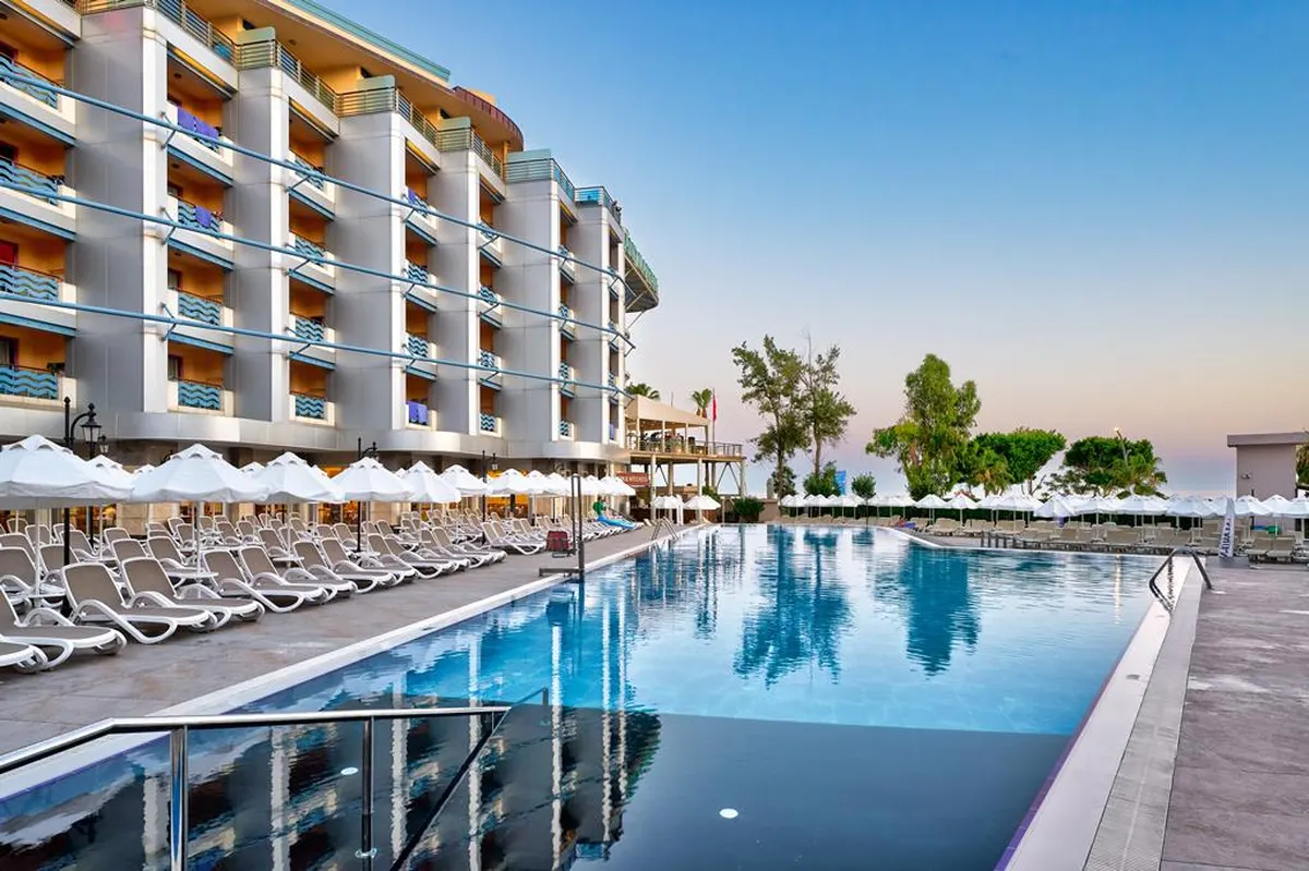 Grand Kaptan — hoofdfoto