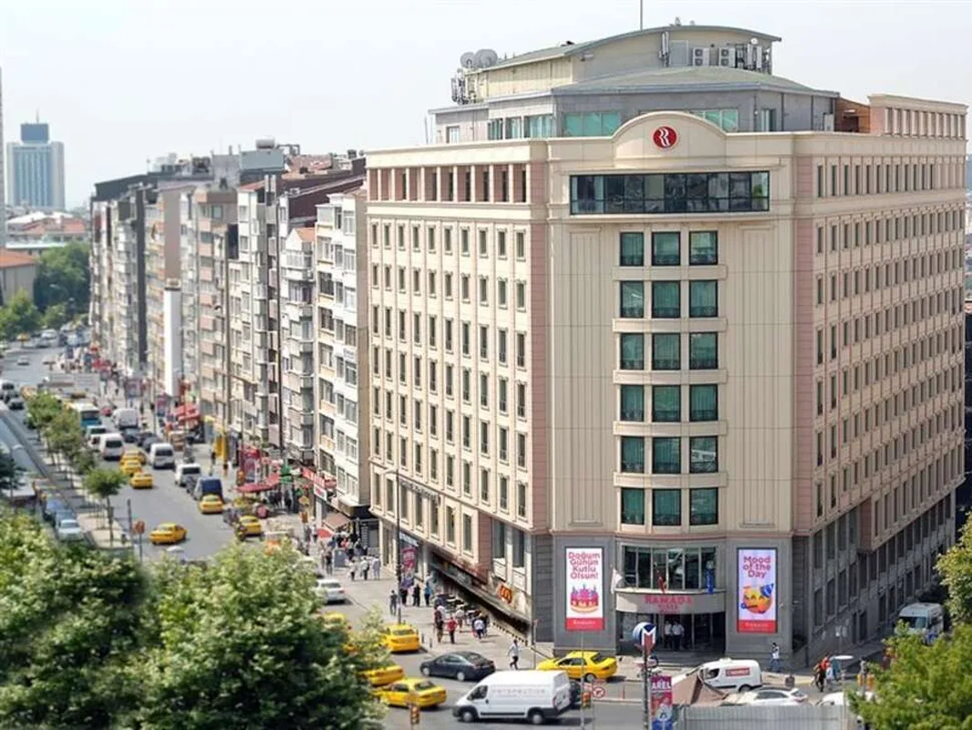 Ramada Plaza By Wyndham İstanbul City Center — hoofdfoto
