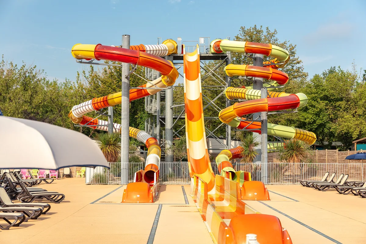 Camping Château De Fonrives — hoofdfoto