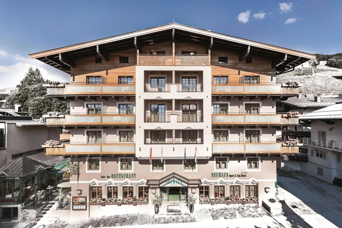 Hotel Neuhaus - Halfpension — hoofdfoto