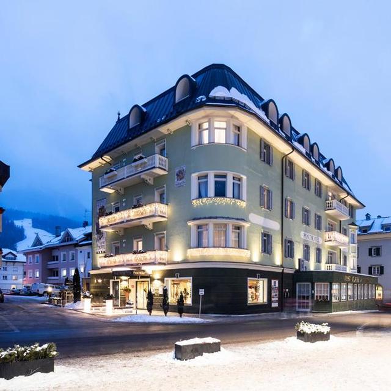 Post Hotel — hoofdfoto