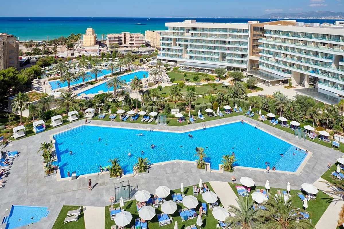 Hotel Aya — hoofdfoto