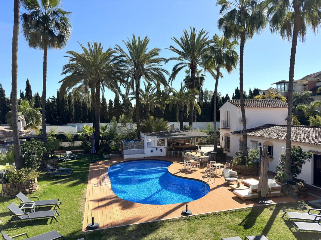 Banus Lodge — hoofdfoto