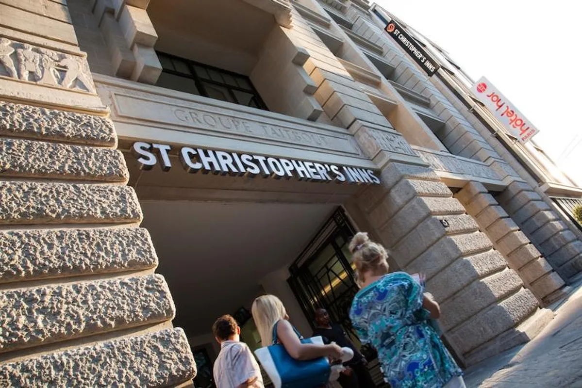 St. Christopher's Gare du Nord, hoofdfoto
