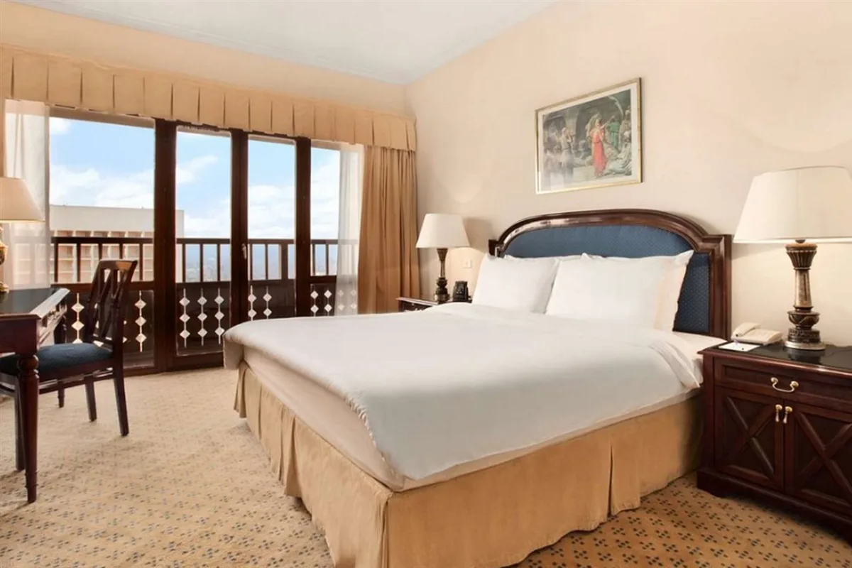 Cairo World Trade Center Hotel & Residences — hoofdfoto