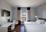 H10 Puerta de Alcala foto 26
