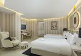 Ramada Hotel & Suites by Wyndham Istanbul Sis foto 12