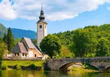 Ontdek de Julische Alpen en Bled vanuit Bohinjska Bistrica foto 1