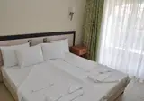 Moni Hotel foto 5