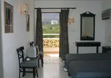 Enorme Epavli Boutique foto 14