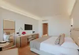 The Golden Coast Beach Hotel foto 12