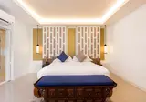 Outrigger Surin Beach Resort foto 14