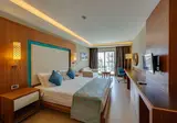 Ramada Hotel & Suites by Wyndham Kusadasi foto 6