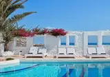 Mr & Mrs White Paros foto 2
