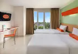 Harris Hotel & Residences Riverview Kuta foto 3