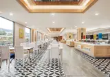 Ramada Hotel & Suites by Wyndham Kusadasi foto 3