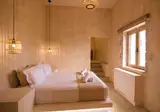 Mani Luxury Suites foto 2