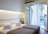 Kamari Beach foto 3