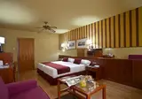 Hotel ILUNION Les Corts foto 3