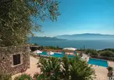 Ionian Fos foto 5