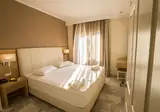 Golden Bay Suites foto 19
